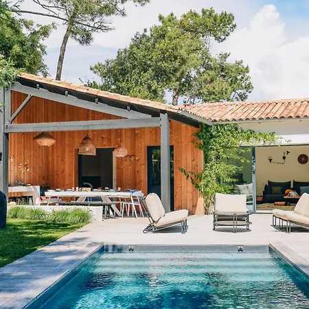 Kirribilli فيلة ريفدو بلاج