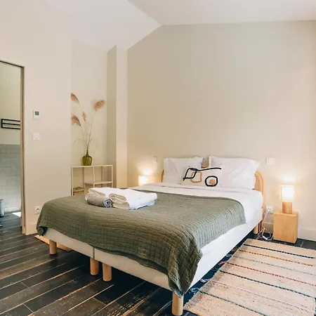 Kirribilli * ريفدو بلاج